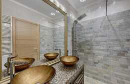 Penthouse Premium, 3 camere, 107 mp, Central! 