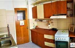 Apartament de 3 camere, Titan