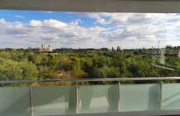 Apartament 2 camere, parcare, foarte spatios, vedere spre padure si lac!