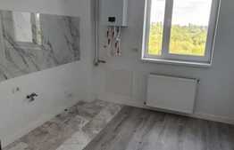 Apartament 2 camere, parcare, foarte spatios, vedere spre padure si lac!