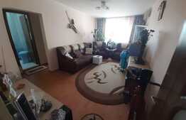 Apartament de 4 camere, 85 mp utili, centrală proprie, zona Dristor