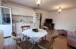 Apartament cochet de 2 camere, decomandat, zona Decebal