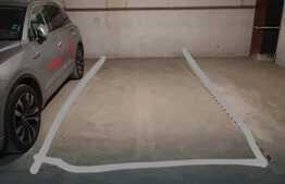 Apartament de 2 camere, 62 mp, parcare, zona foarte buna, Pajura!