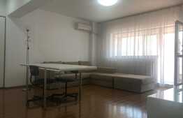 Apartament de 2 camere, 62 mp, parcare, zona foarte buna, Pajura!