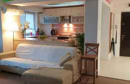 Apartament de 2 camere, decomandat, cochet, 13 Septembrie