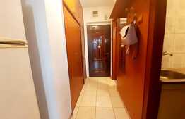 Garsoniera decomandata, 32 mp, metrou Costin Georgian