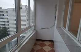 Apartament de 3 camere semidecomandat, 61 mp, zona Râul Doamnei