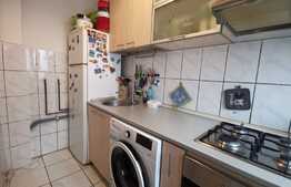 Casă de vanzare, 77.5 mp utili, 4 camere, Piața Victoriei - Guvern