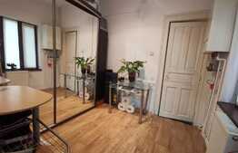 Casă de vanzare, 77.5 mp utili, 4 camere, Piața Victoriei - Guvern