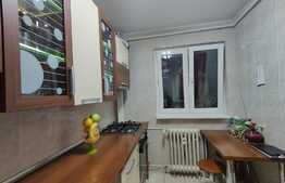 Apartament de 3 camere, 70 mp, decomandat, Valea Ialomitei