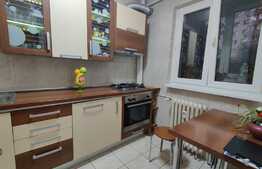 Apartament de 3 camere, 70 mp, decomandat, Valea Ialomitei