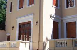 Proprietate SUPERBA, 1000 mp teren, 850 mp utili, Ultracentral, ideal INVESTITIE!