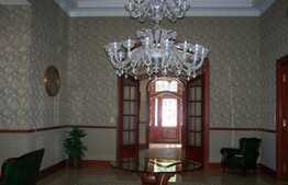 Proprietate SUPERBA, 1000 mp teren, 850 mp utili, Ultracentral, ideal INVESTITIE!