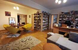 Apartament spatios de 2 camere, 77 mp, plus loc de parcare în zona Stefan cel Mare