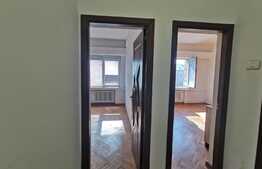 OFERTĂ INVESTIȚIE! Apartament de 2 camere decomandat, vedere spre Dâmbovița, zona Unirii