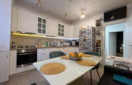 Apartament de 2 camere, la cheie, 58 mp, centrală proprie , parcare, 1 Decembrie