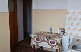 Apartament de 2 camere, 50 mp, decomandat, zona Valea Ialomitei