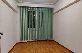 Apartament de 3 camere, zona Favorit, langa parcul Moghioros