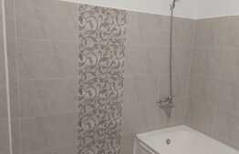 Apartament de 2 camere, 58 mp utili, curte de 50 mp, zona Gorjului