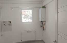 Apartament de 2 camere, 58 mp utili, curte de 50 mp, zona Gorjului