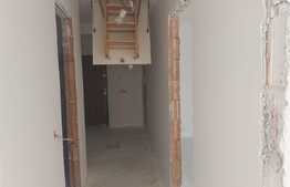 Apartament de 3 camere cu pod, 84 mp, zona Gorjului