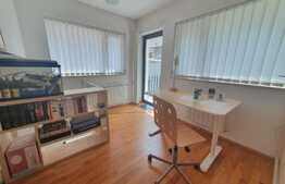 Proprietate deosebita, renovata total, curte proprie, Piata Romana 