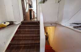 Apartament 7 camere în vilă, 180 mp, aflat în zona Unirii