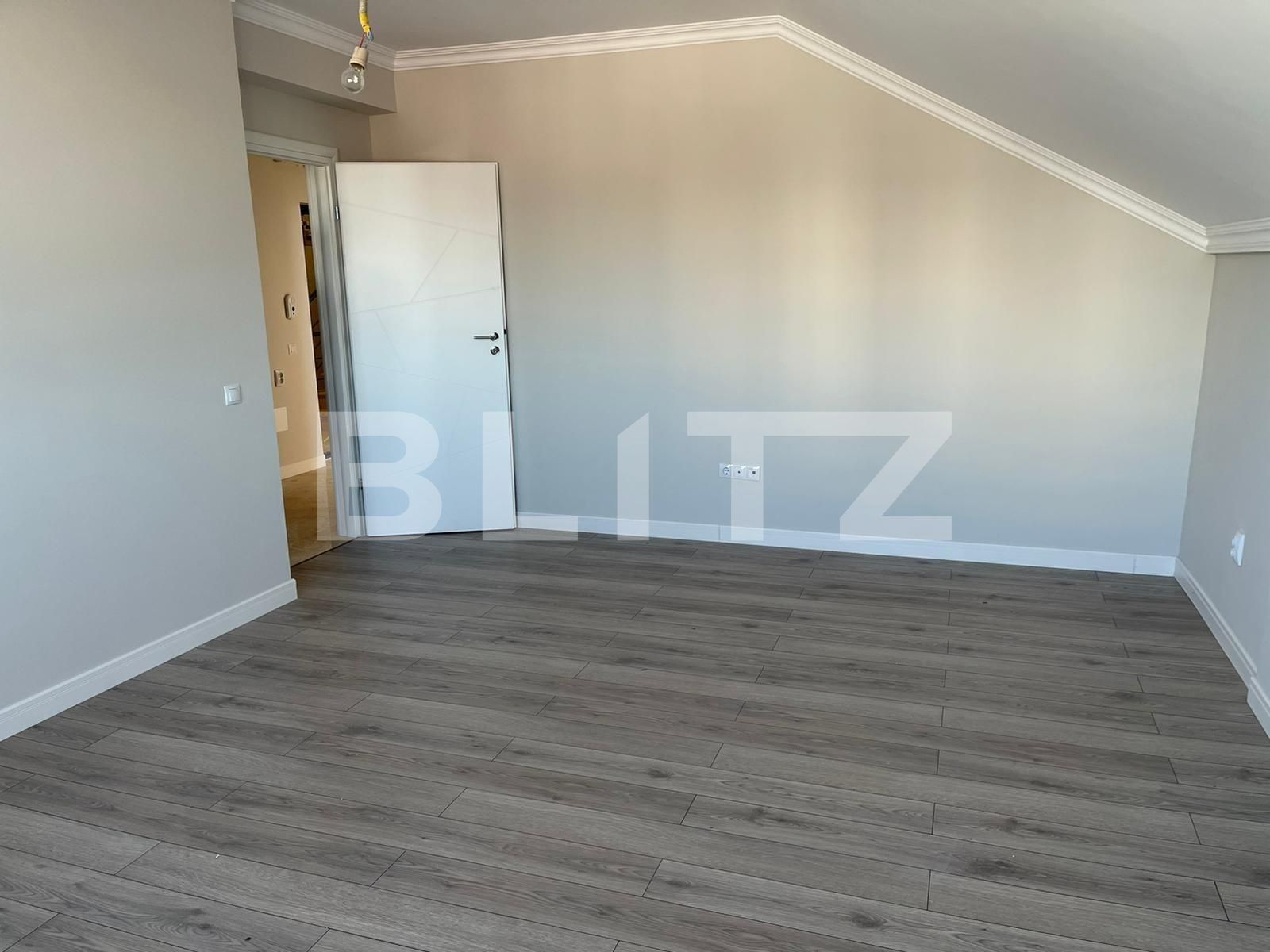 Apartament de vânzare 2 camere 1 Mai - 74495AV | BLITZ București | Poza2