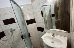 Apartament de 3 camere, decomandat, luminos, Apărătorii Patriei 