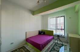 Apartament de 3 camere, decomandat, luminos, Apărătorii Patriei 