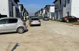 Vila premium de 125 mp utili si curte de 200 mp in Tunari