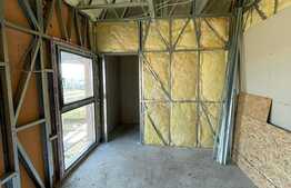 Vila premium de 125 mp utili si curte de 200 mp in Tunari