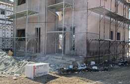 Vila premium de 125 mp utili si curte de 200 mp in Tunari