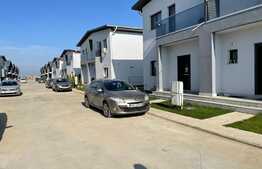 Vila premium de 116 mp utili si curte de 200 mp in Tunari