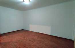 Apartament de 3 camere, 57 mp, izolat exterior, Titan