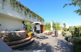 Penthouse 3 camere, 94 mp, cu terasa superba 78 mp, Central! 