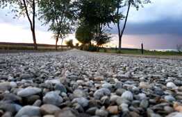 Casa superba de 4 camere in mijlocul naturii, Afumati!