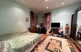 Casă 8 camere, zonă centrală, posibilitate pentru dezvoltator, 600 mp teren