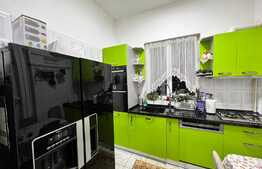 Casă 8 camere, zonă centrală, posibilitate pentru dezvoltator, 600 mp teren