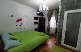 Exclusivitate! Casă de vacanță / Pensiune 4 camere, în centrul stațiunii Băile Olănești, Vâlcea