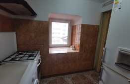 Apartament de 2 camere, decomandat, zona Eroilor