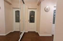 Apartament 3 camere, 77 mp, Titan 