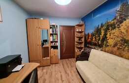 Apartament 3 camere, 68 mp, decomandat, zona 1 Decembrie