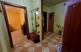 Apartament 3 camere, 68 mp, decomandat, zona 1 Decembrie