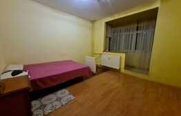 Apartament 3 camere, 68 mp, decomandat, zona 1 Decembrie