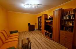 Apartament 3 camere, 68 mp, decomandat, zona 1 Decembrie