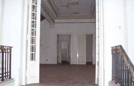 Casă de exceptie, 16 camere, 1000 mp, arhitectură unică, zona Ultracentrala!