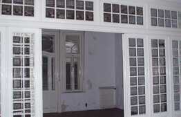 Casă de exceptie, 16 camere, 1000 mp, arhitectură unică, zona Ultracentrala!