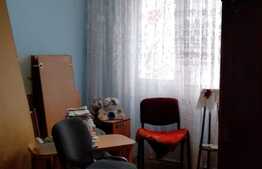 Apartament de 4 camere, reabilitat, decomandat, spatios, Titan!