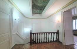 Vila deosebita, consolidata si renovata, 470 mp, curte 106 mp, Universitate-Batistei